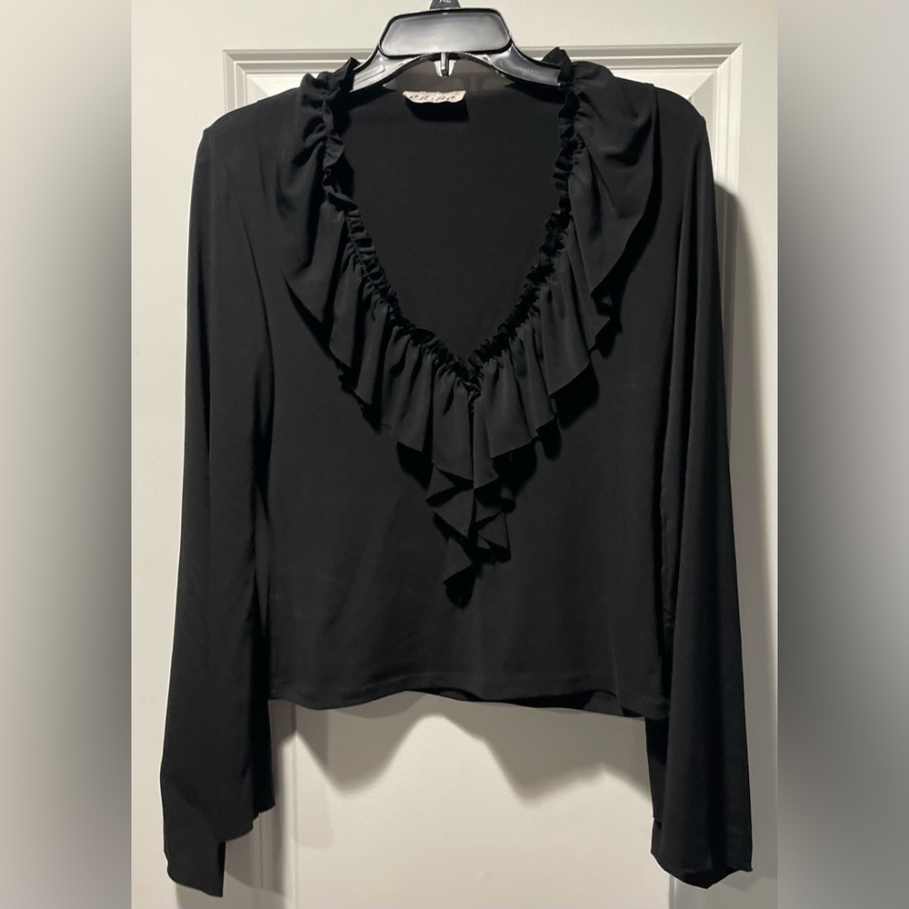 ES•SE USA top size Large